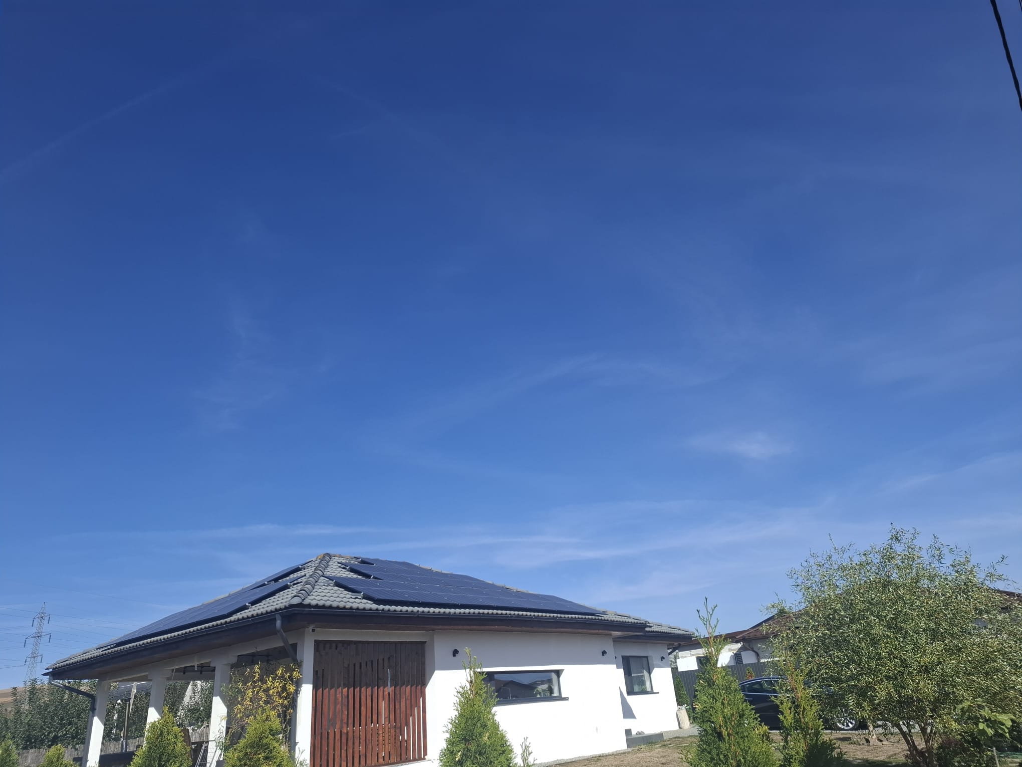 Sistem fotovoltaic pe acoperiș