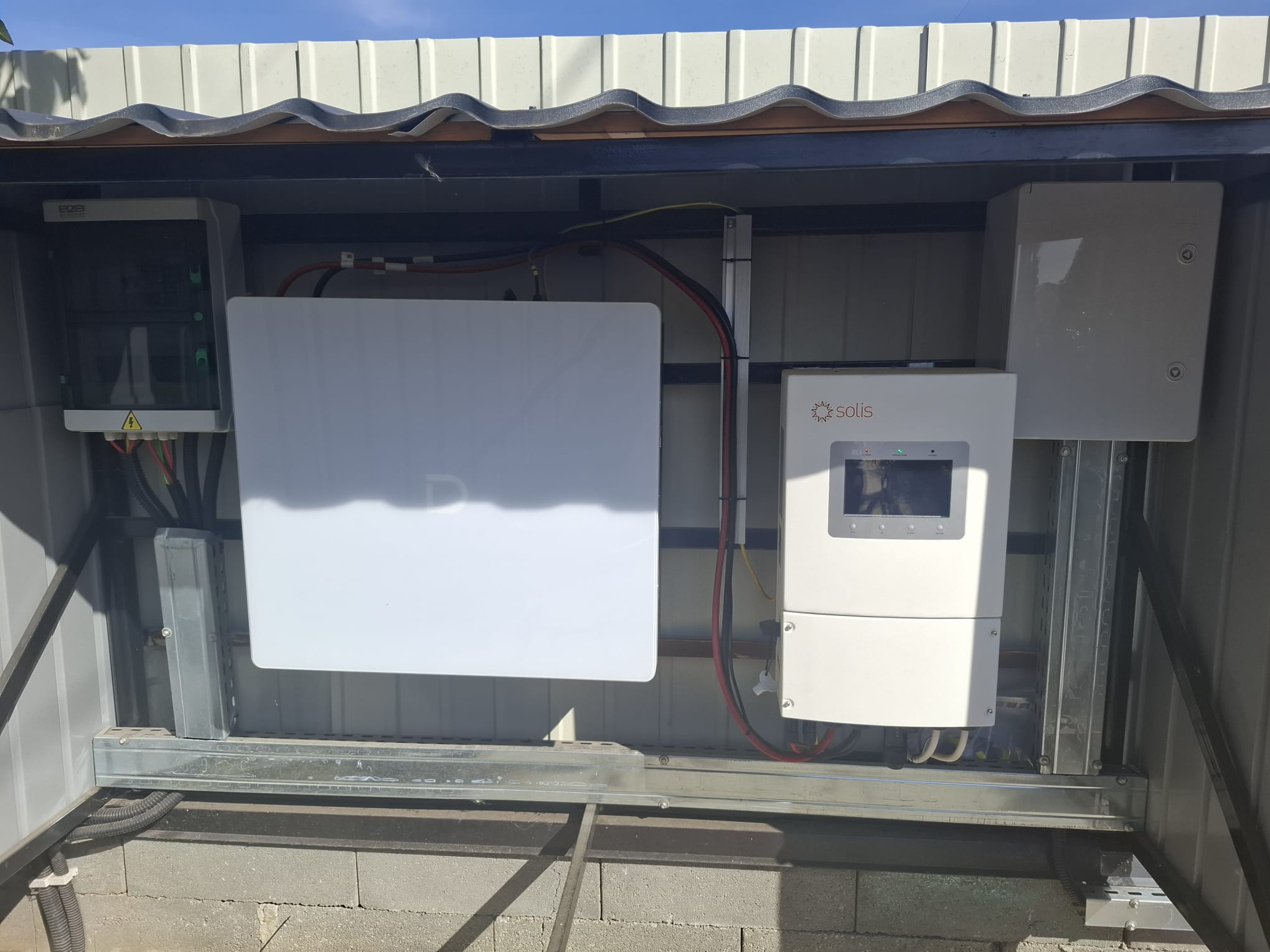 Echipamentele sistemului fotovoltaic
